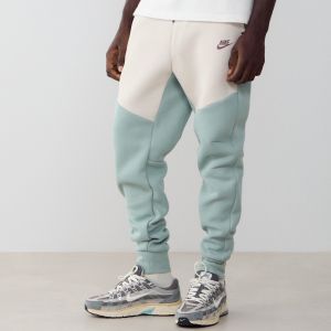 Nike Jogging Tech