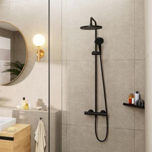 Image de Hansgrohe Vernis Blend Shower System 240 1 Spray avec thermostat Noir mat 26426670