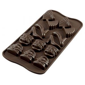 Image de Silikomart 22.114.77.0065 SCG14 Moule pour Chocolat Thème Couture 14 Cavités Silicone Marron