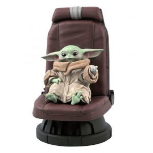 Image de Semic Distribution Statue - Star Wars - The Mandalorian Child In Chair 1/2 Scale Statue