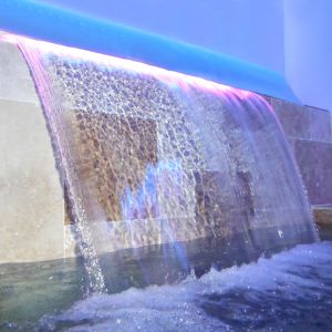 Piscine center o'clair Lame d'eau 306 x 85 mm avec led 4 w