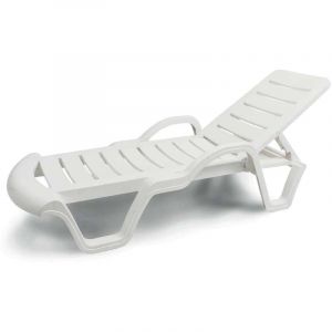 Beach and Garden Design Lits de piscine chaises longue en plastique professionels bain de soleil promo stock 18 pièces