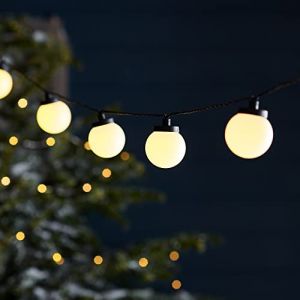 Lights4Fun Guirlande Guinguette avec 30 LED Blanc Chaud sur Câble Noir pour Extérieur