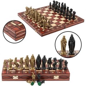 Image de Medieval Black & Gold 41x41cm Jeu d'Échecs Décoratif Pièces en Plastique et Grand Échiquier en Bois pour Adultes et pour Enfants