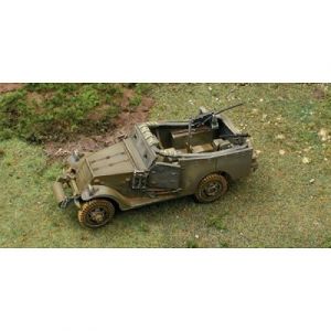 Italeri Scout Car M3