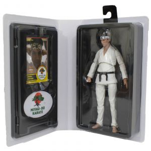 Diamond Select Toys Figurine articulée COBRA KAI DANIEL VHS SDCC 2022 EXCL