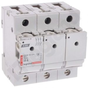 Legrand Disjoncteur de protection - 3P 50A - D02 R303 - Installation facile - Utilisation int&eacute;rieure
