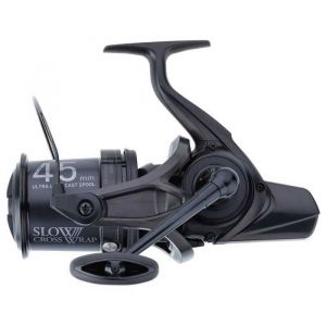 Daiwa Moulinet Carpe Crosscast Carp Scw 2021 45 Scw 5000 C Qd Ot - 640g - R.4.9 - Tmv.104cm - BK.15kg - CC2145SCW5000CQDOT