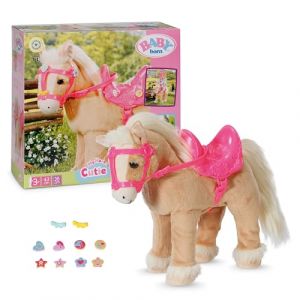 Zapf Creation BABY born Mon Cheval Cutie &ndash; Peluche avec Sons et Fonction de Marche &ndash; Inclut Selle, Bride et &eacute;pingles d&eacute;coratives &ndash; Fonctionne avec Piles &ndash; Convient aux Enfants d&egrave;s 3 Ans