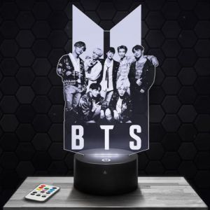 Lampe 3D - BTS Kpop - Accessoire Merch Cadeau BTS Kpop - Veilleuse Led Tactile avec socle au choix et télécommande