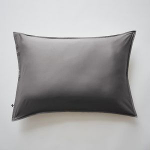 Taie d'oreiller en satin de bambou Salomé Anthracite - L'EFFET PAPILLON - Rectangulaire - Gris - 50 x 70 cm