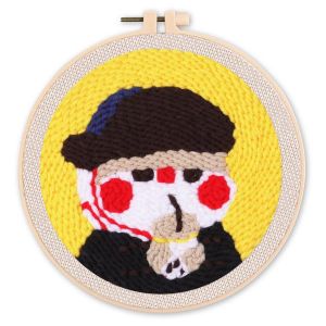 Punch Needle : Petit garçon en train de boire - avec cadre