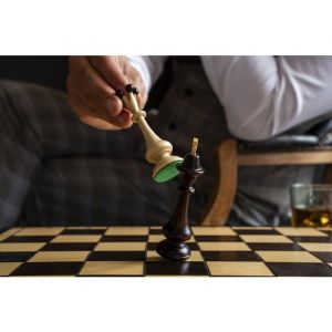Sunrise Chess - Jeu d'échecs en bois Beskid 49x49 cm - Échiquier classique et pièces sculptées artisanalement