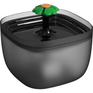 BRASQ Fontaine pour chat et chien 2 litres - Fontaine à eau - Fontaine pour chat - Distributeur d'eau - Abreuvoir pour animaux - Noir - Sans BPA - silencieux - Inclus 4 filtres de rechange + accessoires