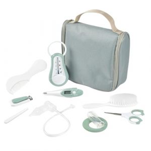 Image de Beaba Trousse de Toilette B&eacute;b&eacute; Nomade &ndash; 10 Accessoires Soins D&egrave;s la Naissance &ndash; Crochet Rotatif, Format Compact, Double Zip &ndash; Thermom&egrave;tres, Coupe-Ongles, Mouche-B&eacute;b&eacute;, Brosse &ndash; Coloris Vert Sauge