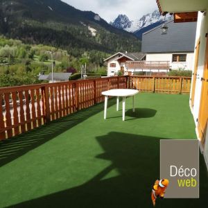 Décoweb Rouleau Moquette Outdoor sur plots