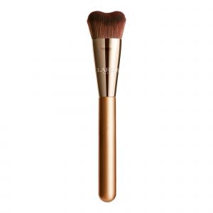 Clarins Double Serum Foundation Gua sha-inspired foundation brush 1 ST