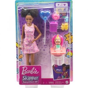 Mattel Coffret Skipper Noir Babysitter Fete Anniversaire - Avec Poupee, Bebe + 6 Accessoires - Set Famille Et Carte Animaux