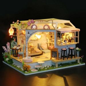 Maison Miniature : Jardin du Caf&eacute; du Chat