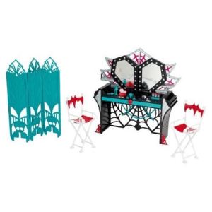 Mattel Monster High Dressing Hauntlywood Tapis noir