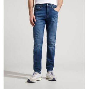 Calvin Klein Jean slim en coton d&eacute;lav&eacute;