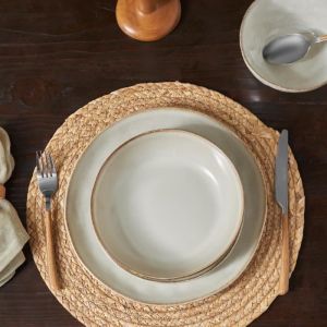 Service de table Karaca Aria Reactive en porcelaine pour 6 personnes, 24 pièces, beige