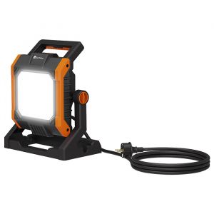 Batilec Projecteur de chantier 4000 lm + 2 Prises 2P+T - C&acirc;ble de 3m&egrave;tres - IP54 : Puissance, fiabilit&eacute; et praticit&eacute; pour vos travaux