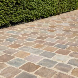 Pav&eacute; Pierre Gr&egrave;s Kandla Multicolore Ocre 14x14x&plusmn;2,5 Cm (au M&sup2;)