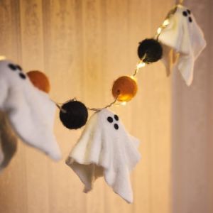 Lights4Fun Guirlande Lumineuse d&rsquo;Halloween en Feutre avec 20 Micro LED