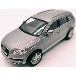 HTC Voiture AUDI Q7 CARARAMA 1/43 Gris - Pour Enfant - Utilisation Intérieure