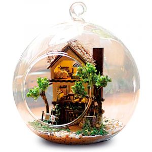 Dam Maquette miniature 3d island forest dream 12x12x12 cm.