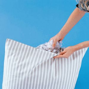 Image de Enveloppe à garnir pour traversin Rayé Taille 90 cm;140 cm