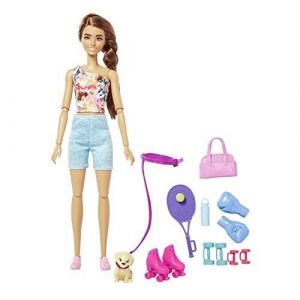 Mattel Coffret Bien-Être Fait du Sport, poupée Mannequin Brune articulée avec Chiot, Accessoires, Roller, Tennis, Jouet Enfant, Dès 3 Ans, HKT91