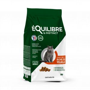 Equilibre & instinct Chat Adulte - Croquettes Chat Volaille - Favorise la Beauté du Pelage - Recette Complète Formulée avec des Vétérinaires - 5kg - Fabriqué en France