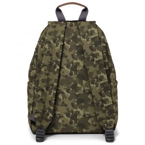 Image de Eastpak Le Padded Pak'r PC 13" coloris C33 Graded Camo. Le sac iconique d' garde les caractéristiques qui ont fait son succès : <br>- grand espace principal, <br>- dos et bretelles rembourrés, <br>- résistance à l'eau, <br>- poche frontale zippée. <br>Et