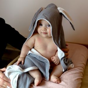 Monsieur Bébé Cape, Sortie de Bain pour bébé intérieur 100% Coton - 100 x 100 cm - Lapin - Plusieurs Coloris Disponibles