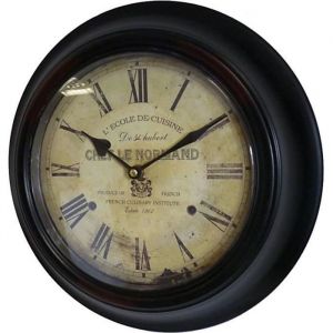 L'h&eacute;ritier du temps Horloge Murale en Fer avec Vitre en Plexiglass Pendule de Cuisine Chef Le Normand Noir 32x32cm