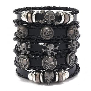 Image de Bracelet homme Viking en cuir noir - ensemble multicouche tissé à la main - détails tête de mort - 22-24 cm