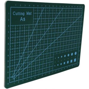 Vhbw Tapis de découpe, planche de découpe A5, vert, avec quadrillage pour coudre, bricoler, faire du patchwork
