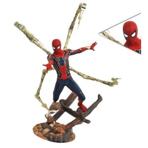 Diamond Select Toys Statuette - Avengers Infinity War - Iron Spider-man 30 Cm