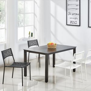 Designetsamaison - Table à manger extérieur noire en Plastique renforcé - Siene