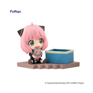 Furyu Spy x Family figurine Hold Figure Anya Forger 7 cm - - Figurin