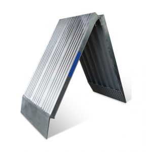 C. Rampe de chargement pliable - Largeur 750mm