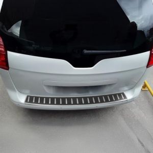 Omac Cache de seuil de Pare-Chocs arrière pour Peugeot 5008 2017-2025 SUV P87