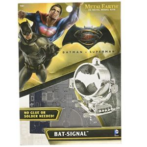 Metal Earth 5061377 - Maquette 3D - Batman Vs Superman - Bat Signal