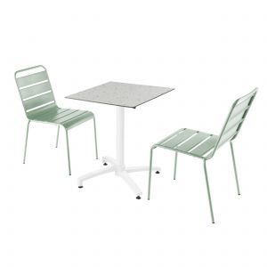 Image de Table carrée pied blanc inclinable terrazzo 60 x 60 cm en HPL et 2 chaises en métal