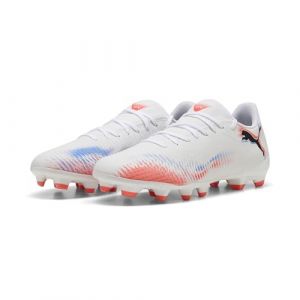 Puma Mixte Future 8 Play FG/AG Chaussure de Football, Blanche, Noire, Rouge éclatante, 44 EU
