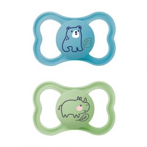 Mam Lot de 2 t&eacute;tines Air en silicone, avec collerette extra l&eacute;g&egrave;re et a&eacute;r&eacute;e, respectueuses des dents de b&eacute;b&eacute;, en silicone sp&eacute;cial SkinSoft, avec bo&icirc;te &agrave; t&eacute;tine, 6 &agrave; 16 mois, motifs : ours,