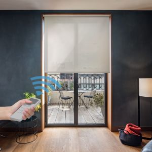 Store enrouleur motorisé premium beige 180 x 250 cm