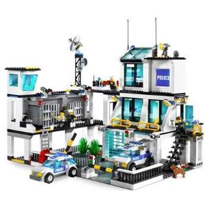 Lego 7744 - City : Le poste de police